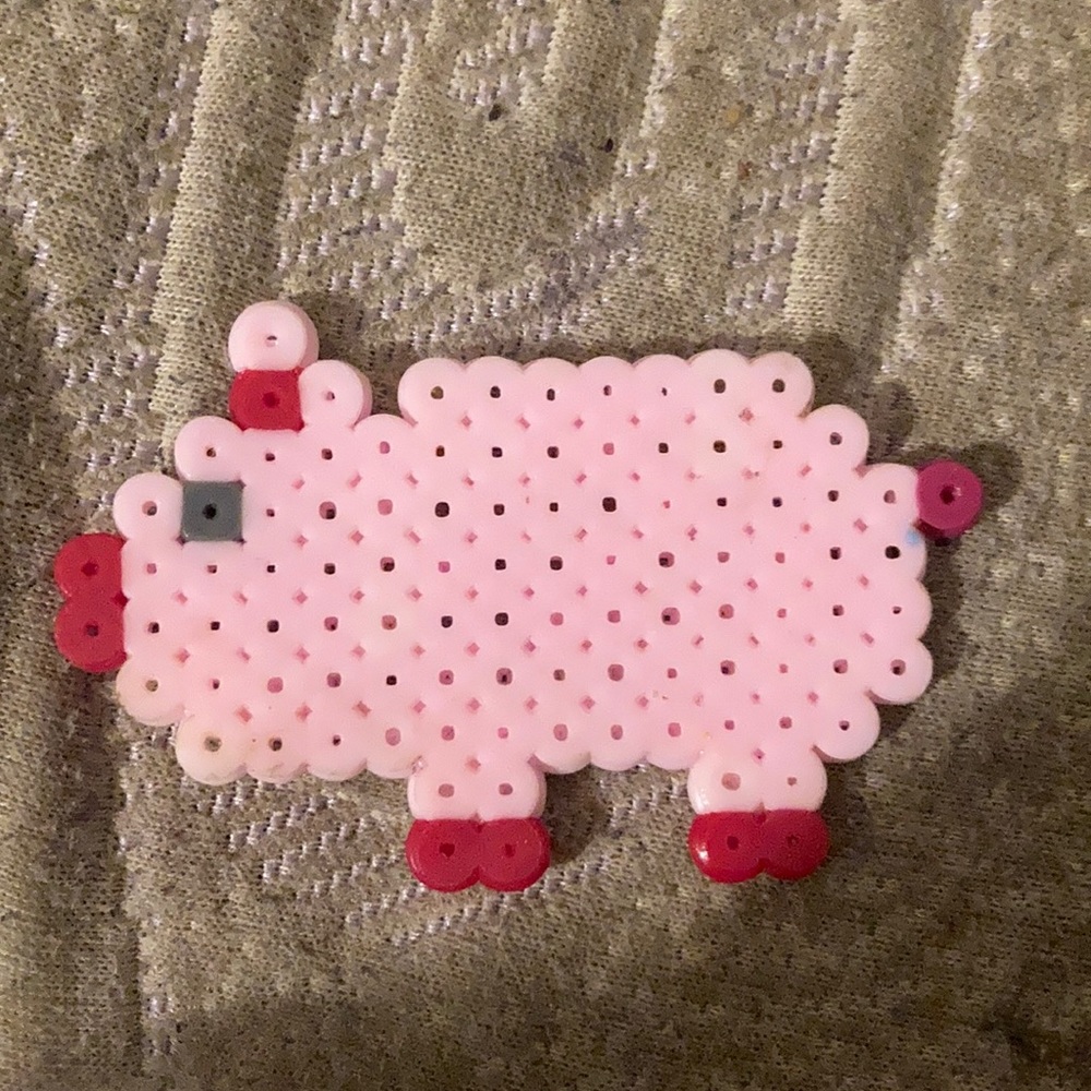 Beaded pig - Picture 1 of 2